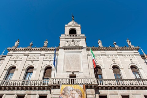 Moroni Palace