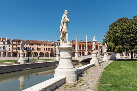 Statues at Prato della Valle square