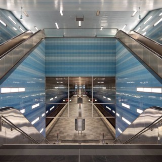 Ueberseequartier underground station