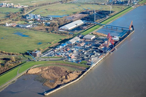 Brunsbuettel Port Elbehafen