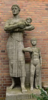 Sculpture Family
