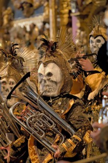 St. Leodegar Carnival Mass in the courtyard