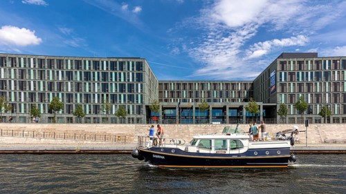 Motorboat on the Spree at Kapelle Ufer