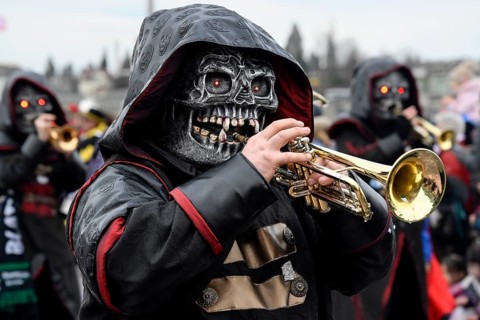 Carnivalists Guggenmusik Totenkopf