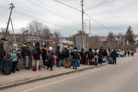 Ukrainian refugees at the border