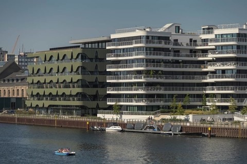 Fashion house Labels Berlin 2 and residential building WAVE waterside living