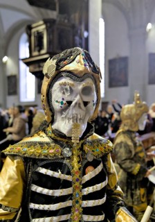 St. Leodegar Carnival Mass in the courtyard