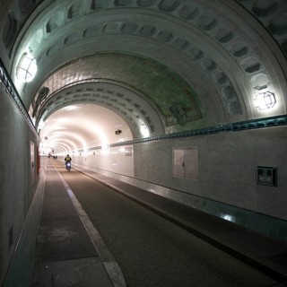 Tunnel tube