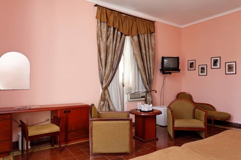 Rooms at Hotel Inglaterra