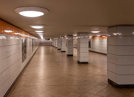 The entrance to the underground station Schillingstrasse