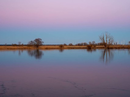 Elbe at sunset
