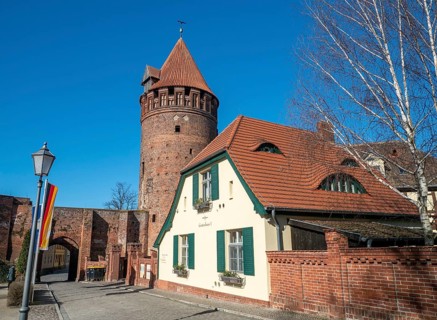 Prison tower and garden house 1 on the castle grounds