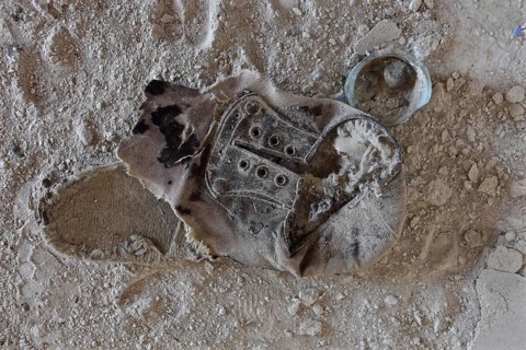 Fragment of half shoe to lace up