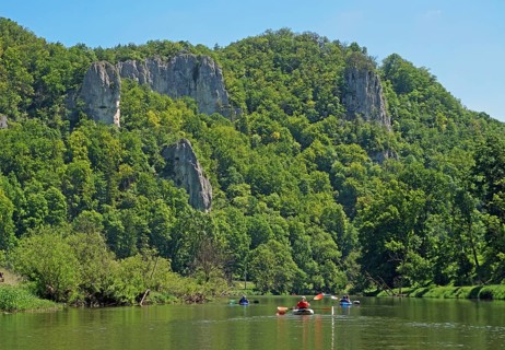 Kayakers paddling on the Danube between Hausen im Tal and Gutenstein