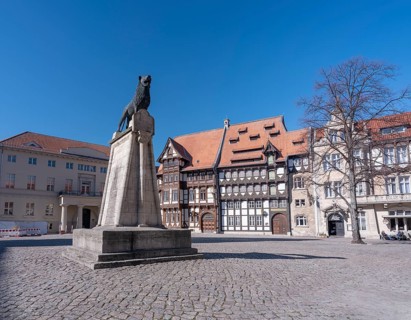 Burgplatz with State Museum in Vieweg House