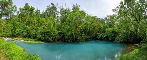 Blue turquoise water of the Rio Celeste caused by sulphur and calcium carbonate