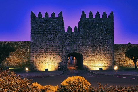 Meadow's gate and ramparts at night