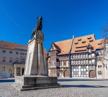 Burgplatz with State Museum in Vieweg House