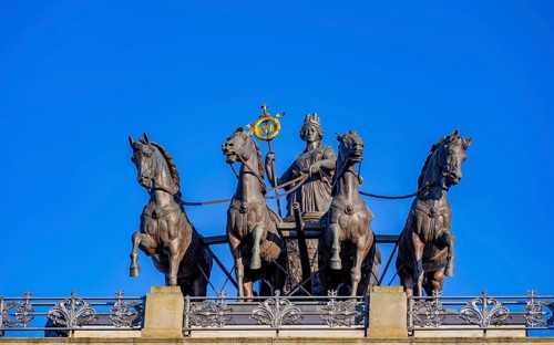 Quadriga with the city goddess Brunonia on the reconstruction of Braunschweig Castle