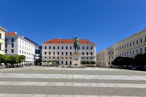 Wittelsbacher Platz with statue of Maximilian Elector of Bavaria and Siemens headquarters