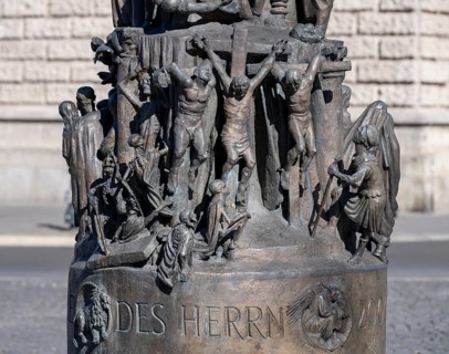 2000 Years of Christianity is the title of the bronze monumental column by the artist Juergen Weber on Braunschweig's Ruhfaeutchenplatz
