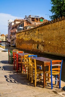 Cafe on the canal