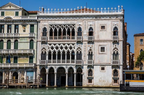Casa d' Oro with cladding of polychrome marble