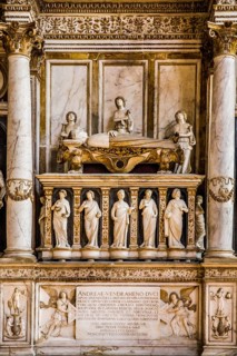 Tomb for Doge Andrea Vendramin by Tullio and Antonio Lombardo