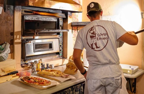 Preparation of pizza
