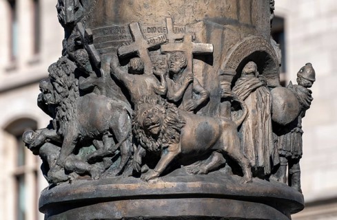 2000 Years of Christianity is the title of the bronze monumental column by the artist Juergen Weber on Braunschweig's Ruhfaeutchenplatz