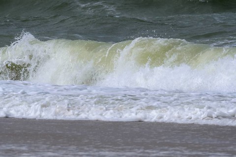 Breaking Wave