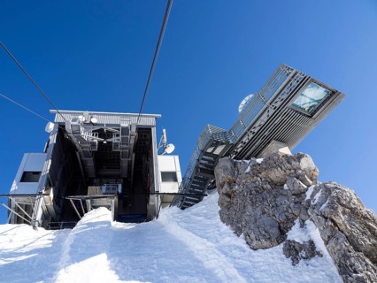 View from the Dachstein Panorama Gondola to the Dachstein Glacier mountain station