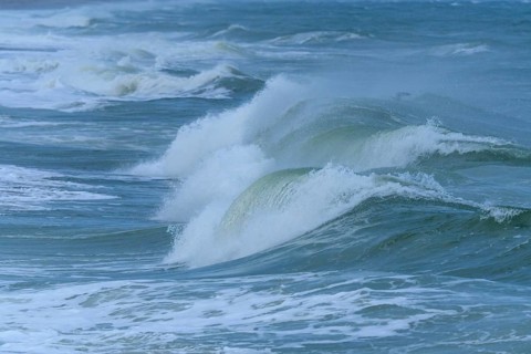 Breaking Wave