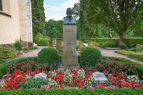 Grave Poet Germany Song Heinrich von Fallersleben