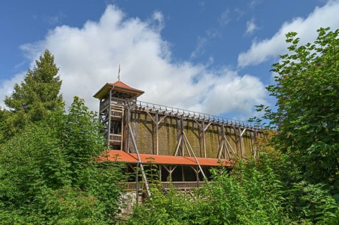 Brine and graduation house