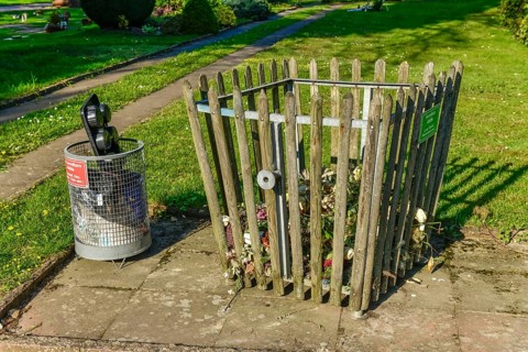 Litter bin