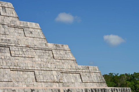 Pyramid of the Kukulcan El Castillo