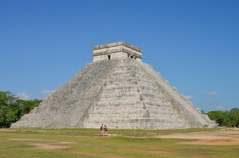 Pyramid of the Kukulcan El Castillo