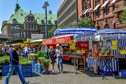 Weekly market