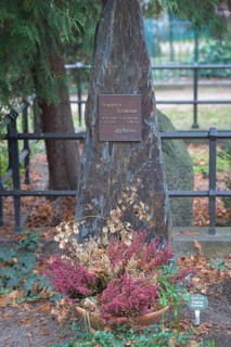 Grave