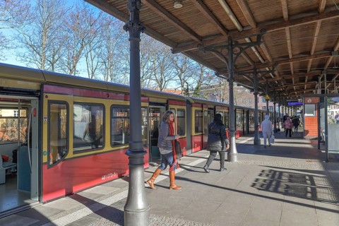 Zehlendorf S-Bahn station