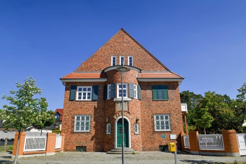Former post office