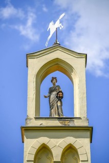 Statue