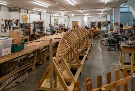Construction of replica of Anglo-Saxon Sutton Hoo burial ship