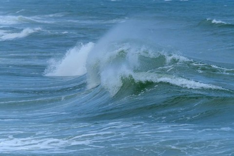 Breaking Wave
