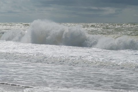 Breaking Wave