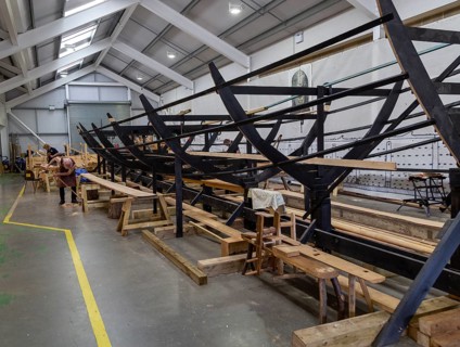 Construction of replica of Anglo-Saxon Sutton Hoo burial ship