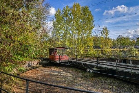 Turntable