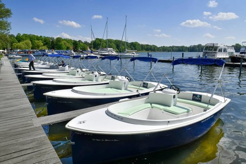 Boat rental
