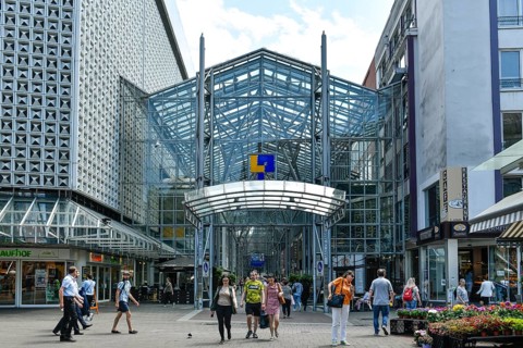 LLoyd-Passage shopping centre